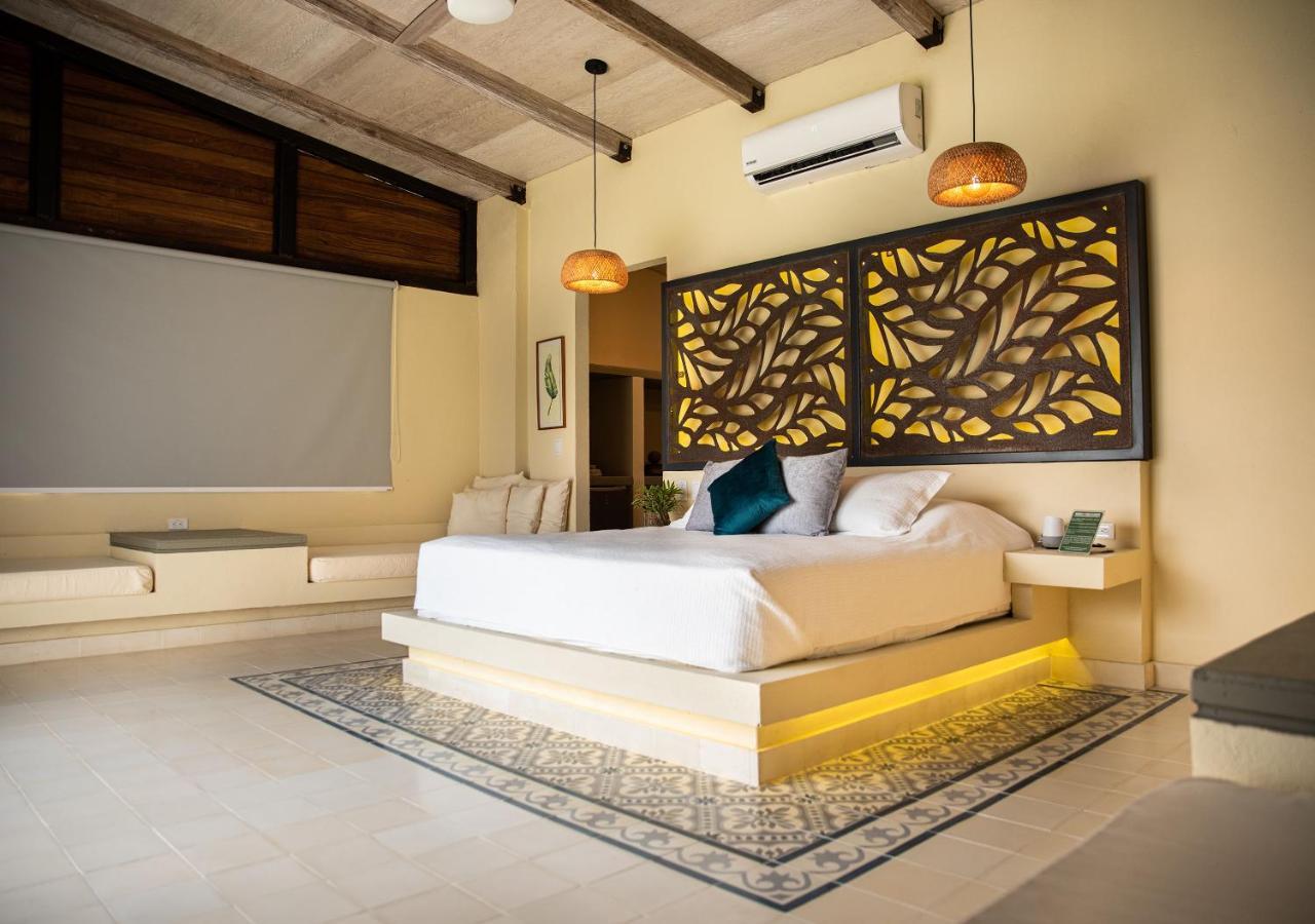 La By Dot Premium Hotel